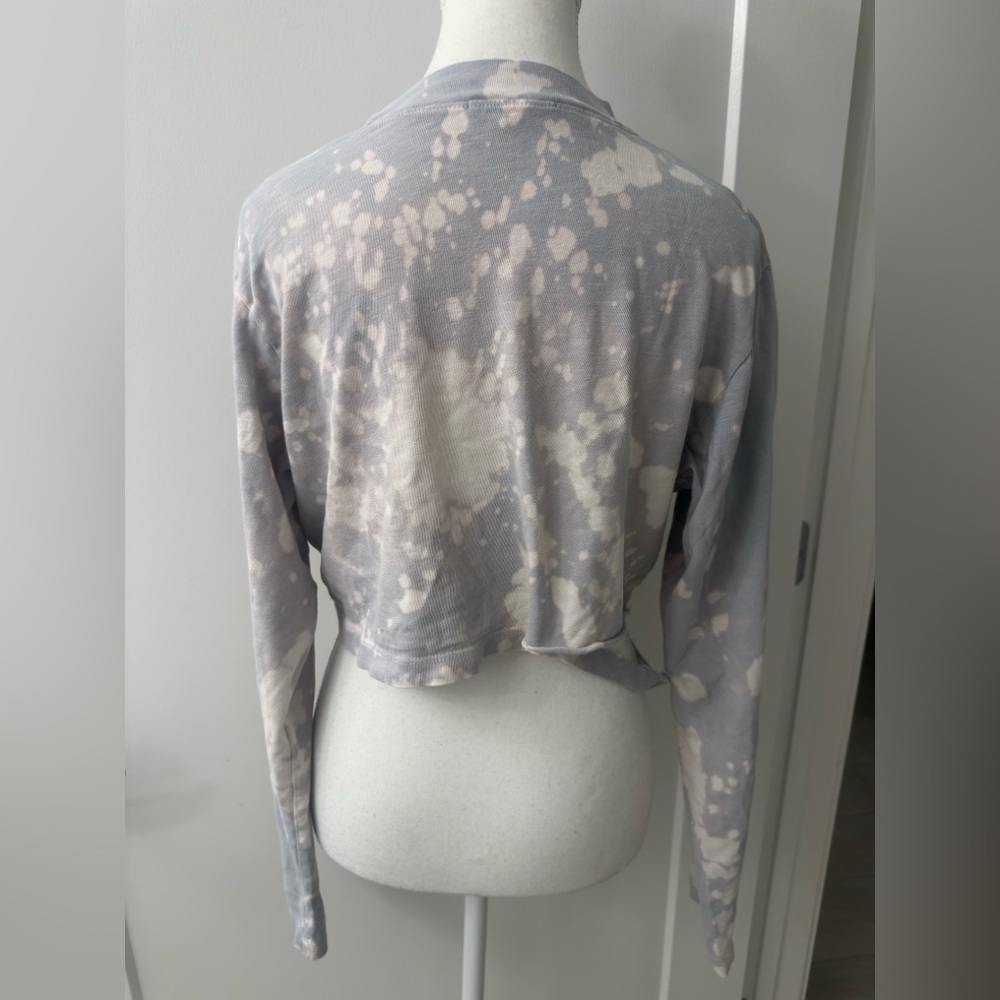 Cotton Citizen Gray and Cream Tie-Dye Crop Top